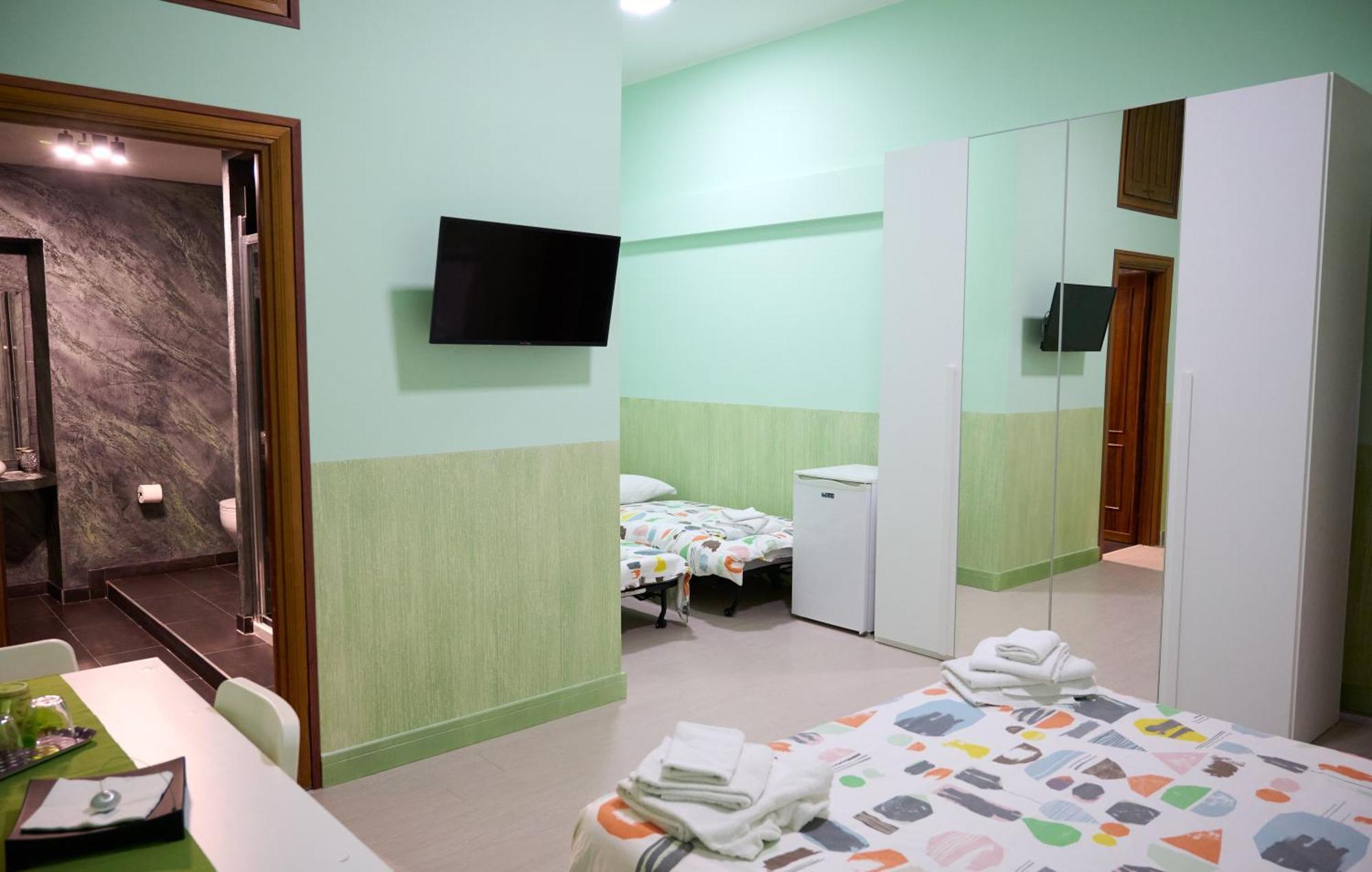 On The Rainbow B&B Rzym Zewnętrze zdjęcie