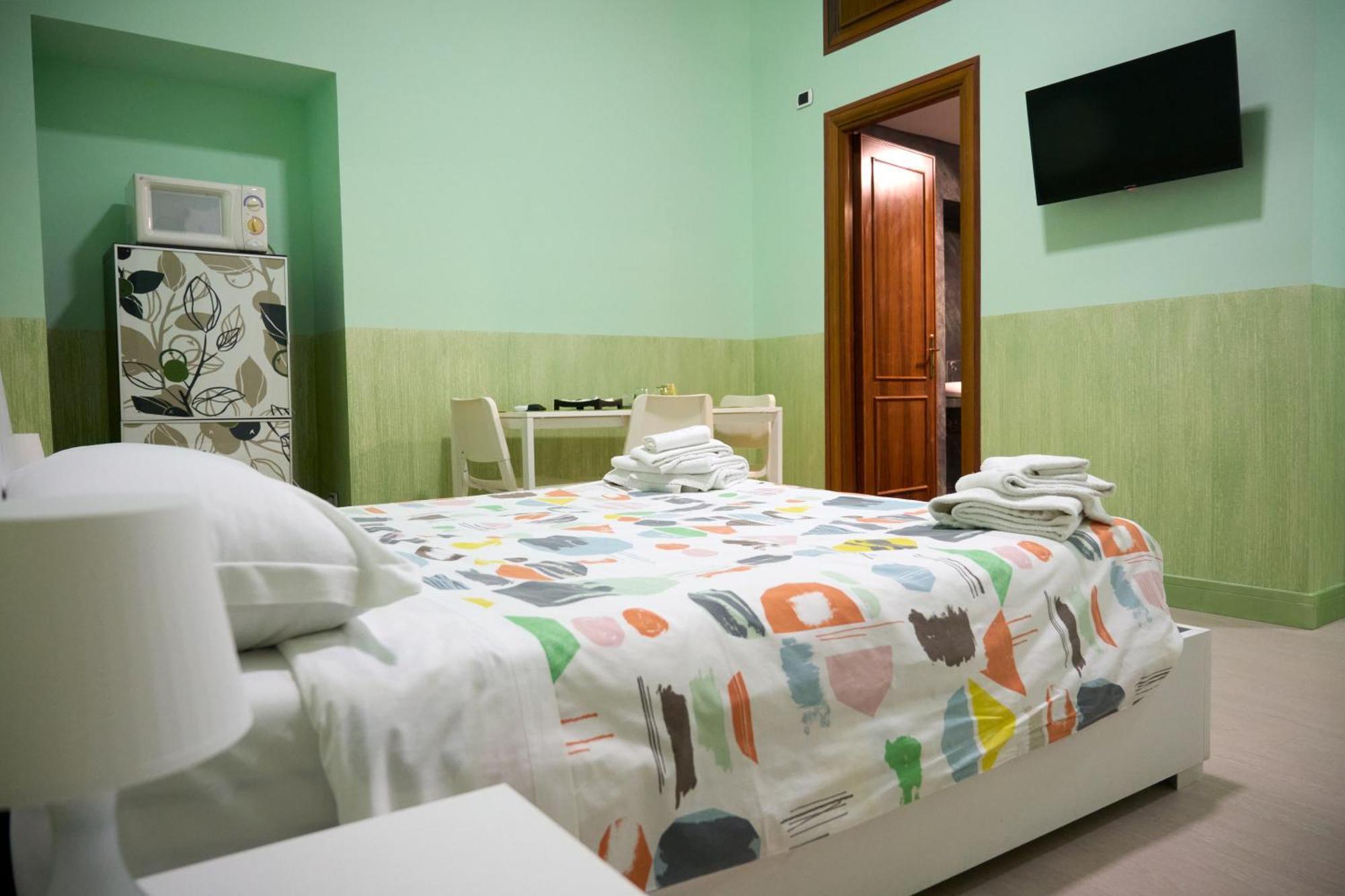 On The Rainbow B&B Rzym Zewnętrze zdjęcie
